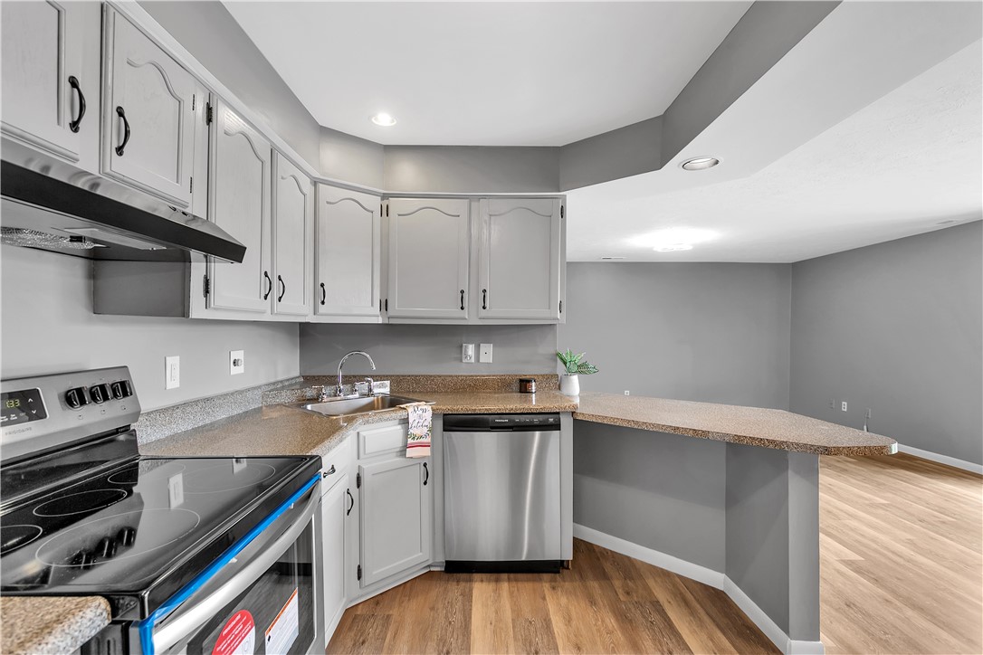 7251 Beacon Hill DR.