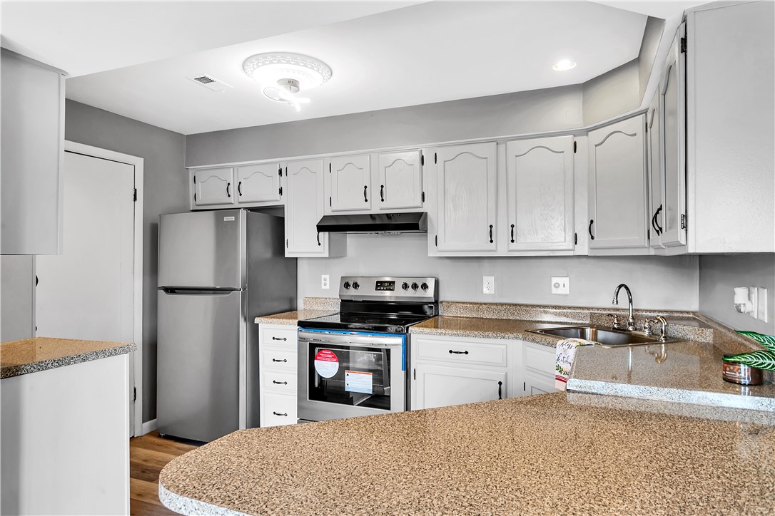 7251 Beacon Hill DR.