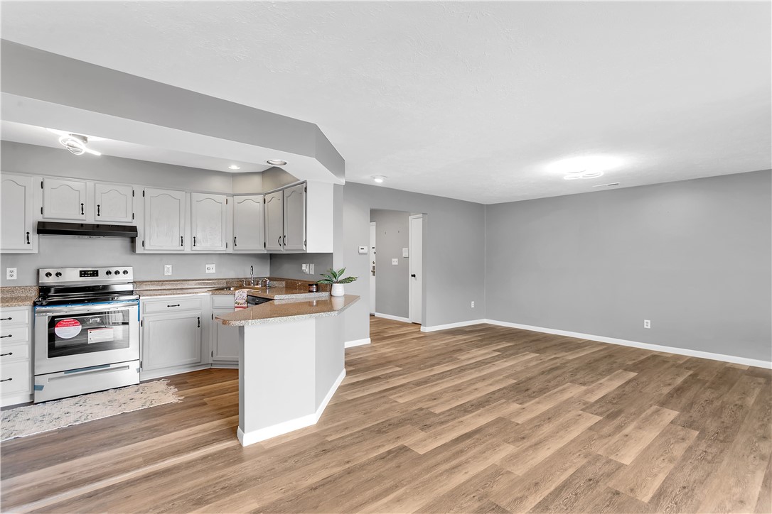 7251 Beacon Hill DR.