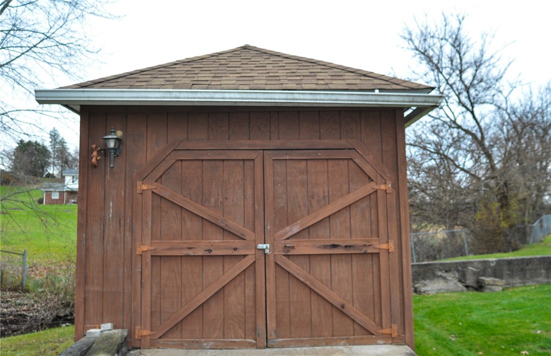 1005 Walnut St.