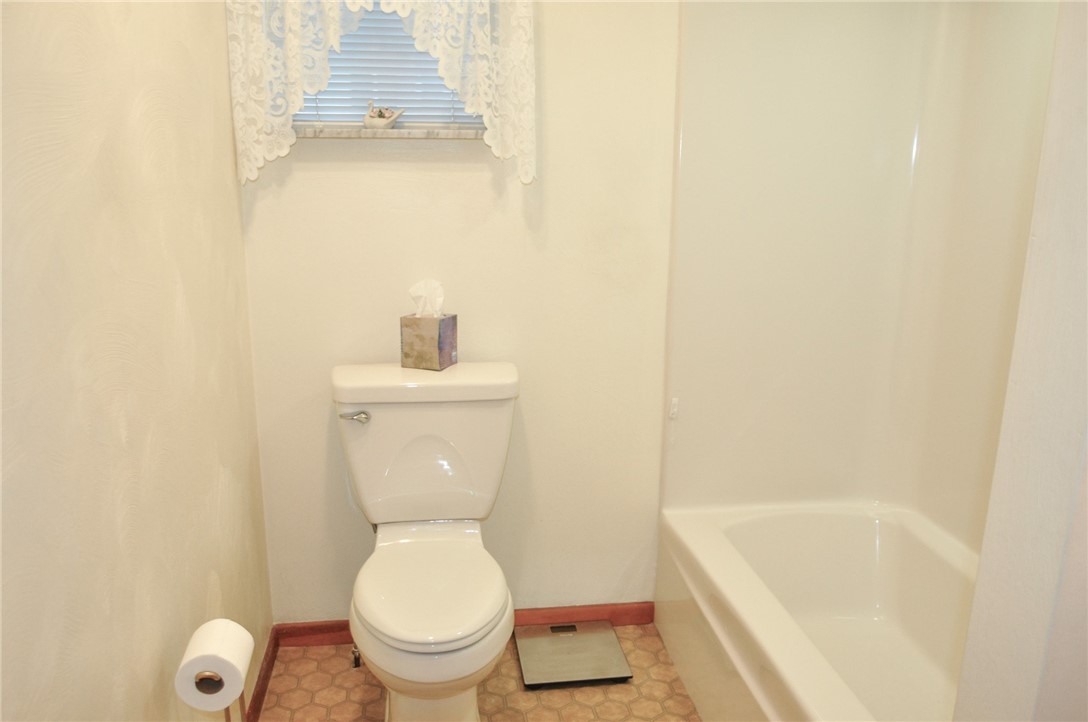 1005 Walnut St.