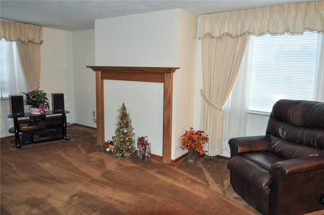 1005 Walnut St.