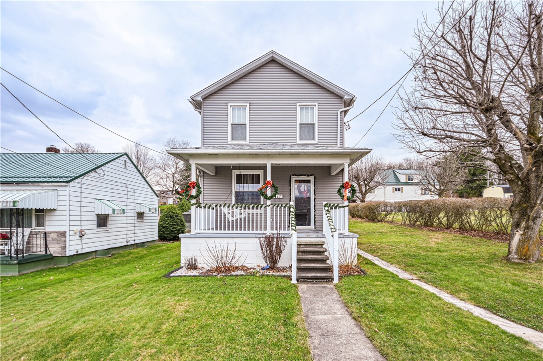 452 Maple Ave
