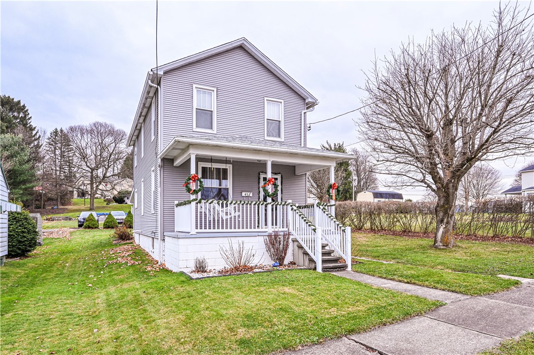 452 Maple Ave