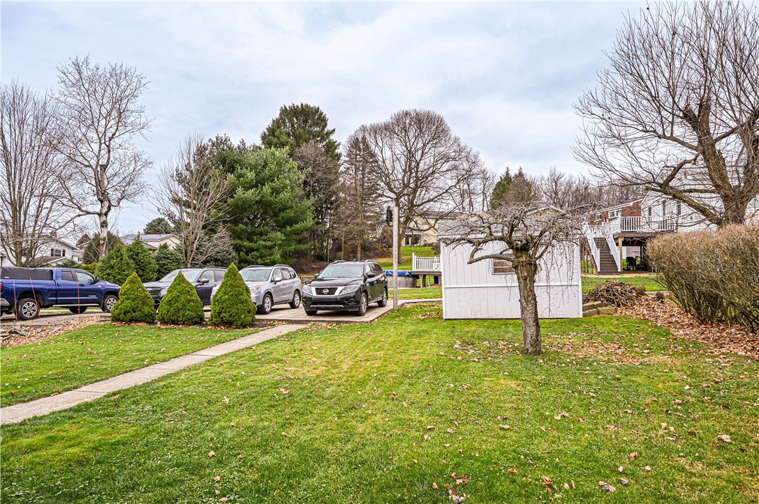 452 Maple Ave