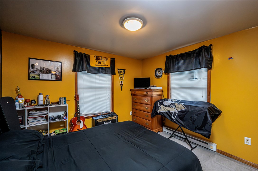452 Maple Ave