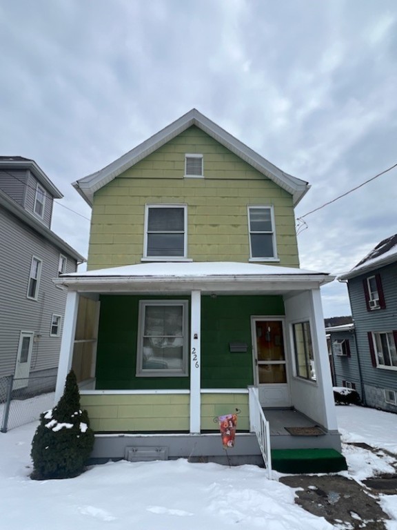 226 S 4th Street