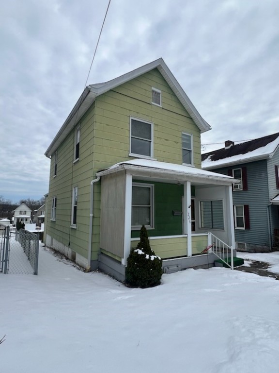 226 S 4th Street