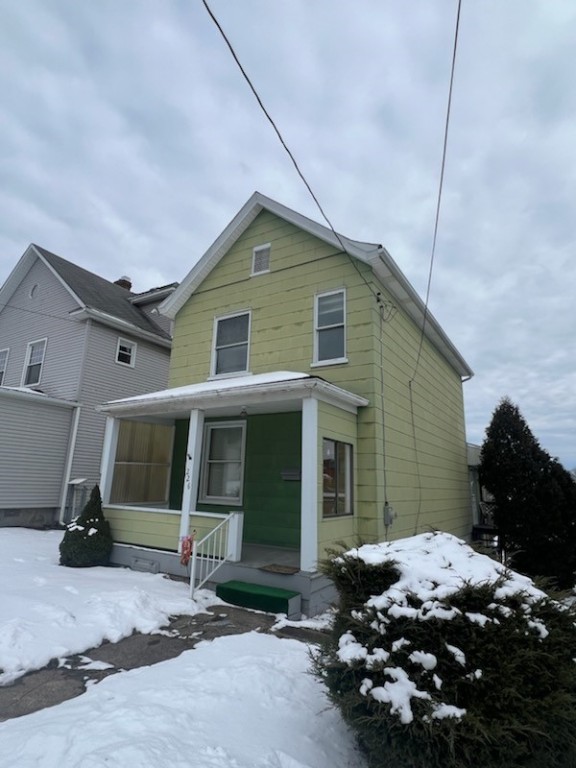 226 S 4th Street