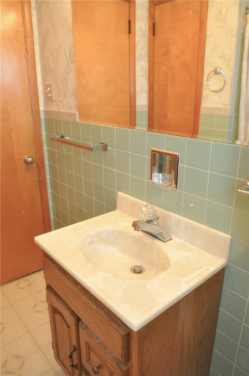 105 Woodland Dr.