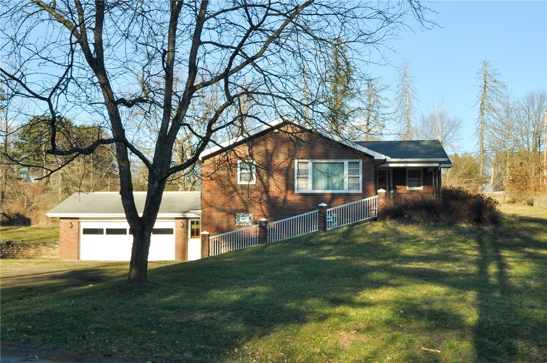 105 Woodland Dr.