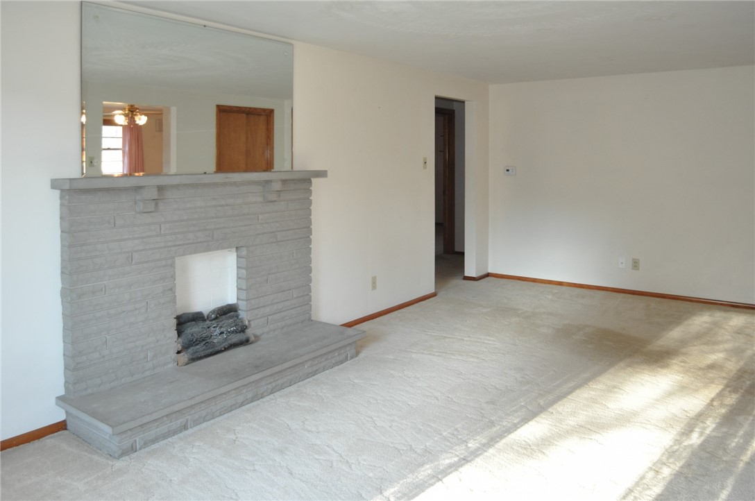 105 Woodland Dr.