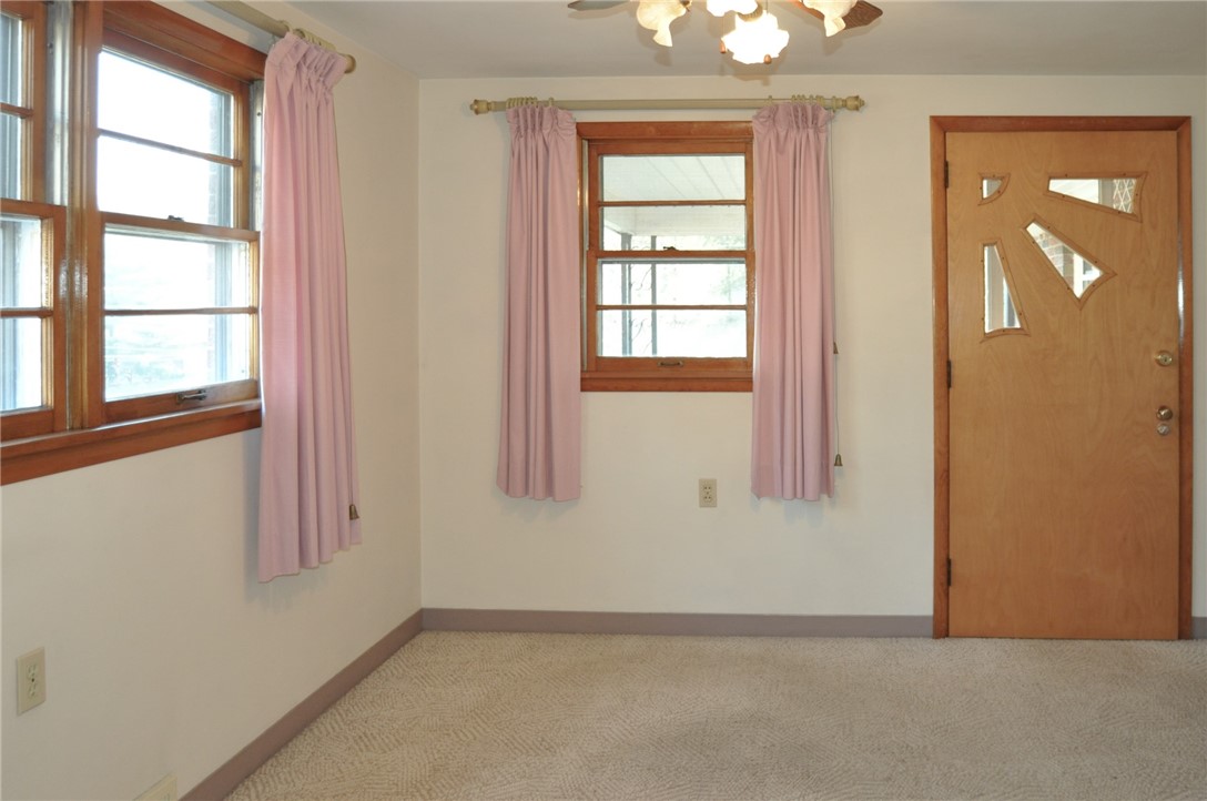 105 Woodland Dr.