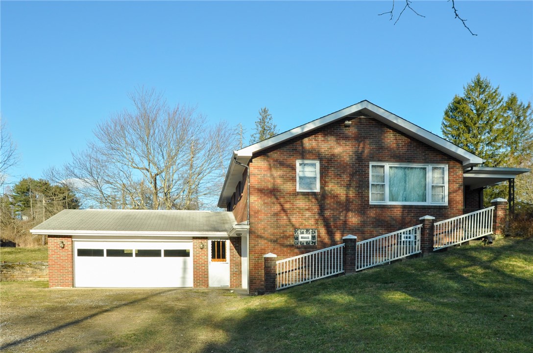 105 Woodland Dr.