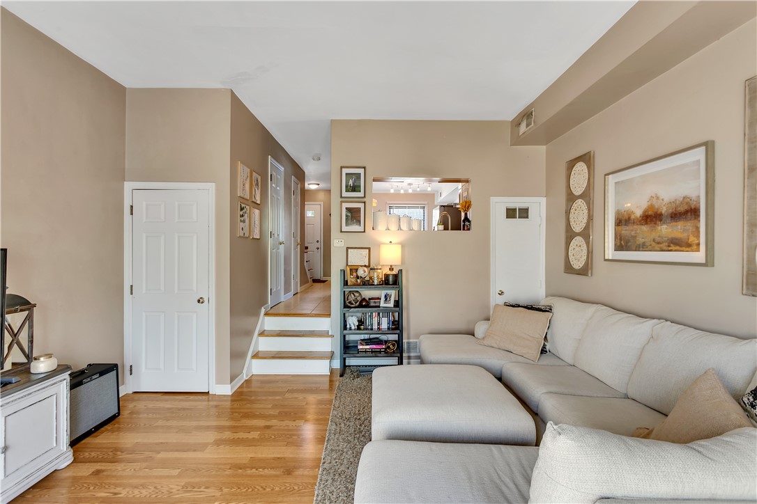 214 Colony Ct. 214