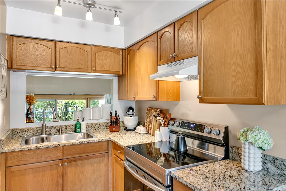 214 Colony Ct. 214