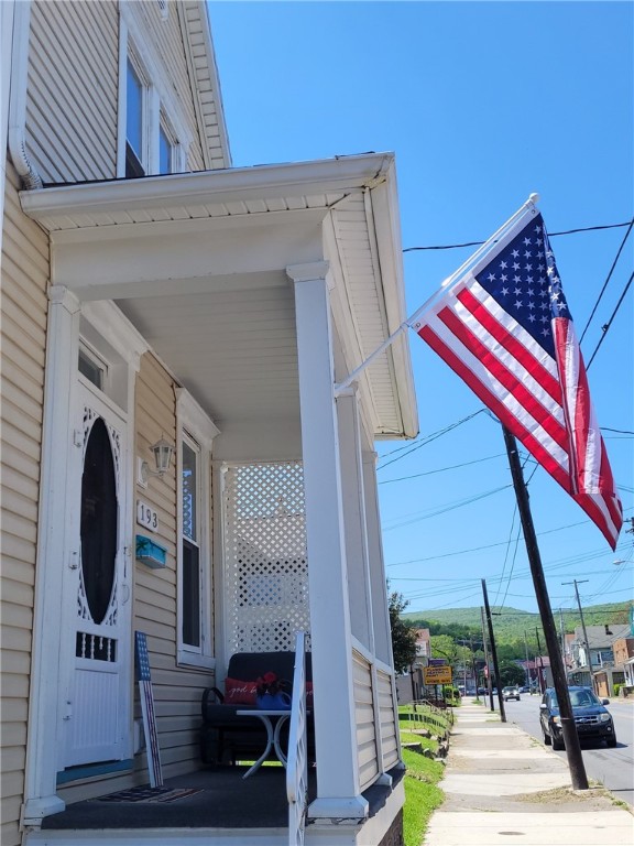 193 Fairfield Ave