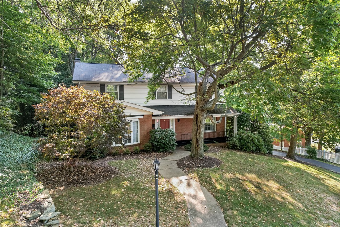4 Woodland Ave