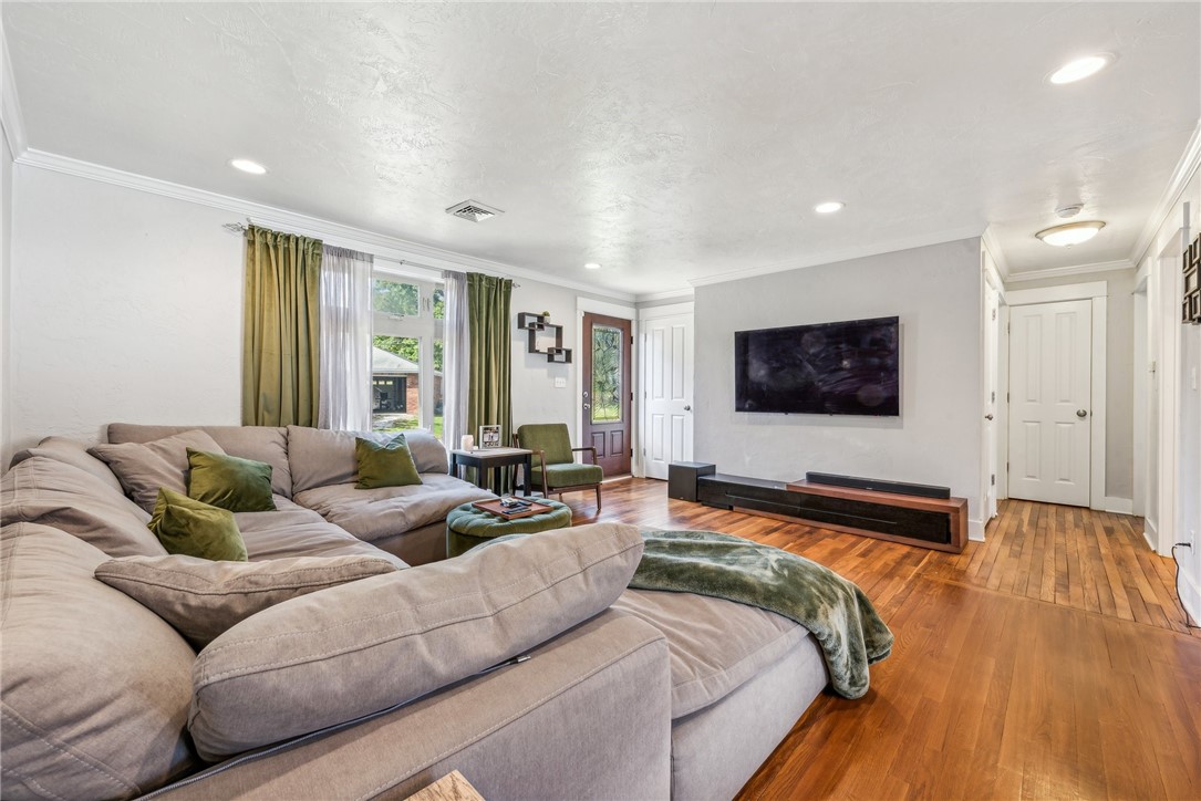119 Abbe Place