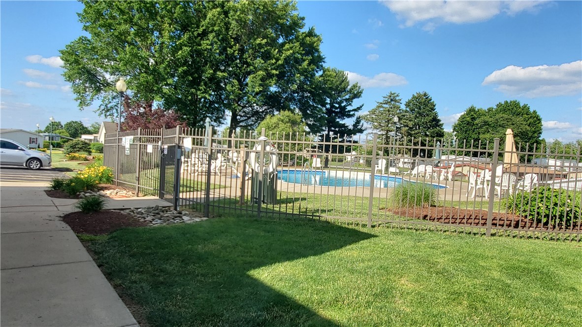 126 Hawthorne Court