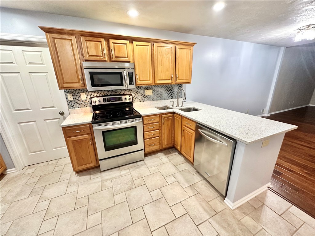 107 Overview Dr