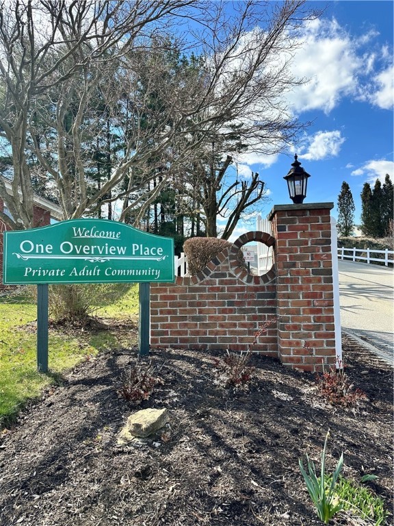 107 Overview Dr