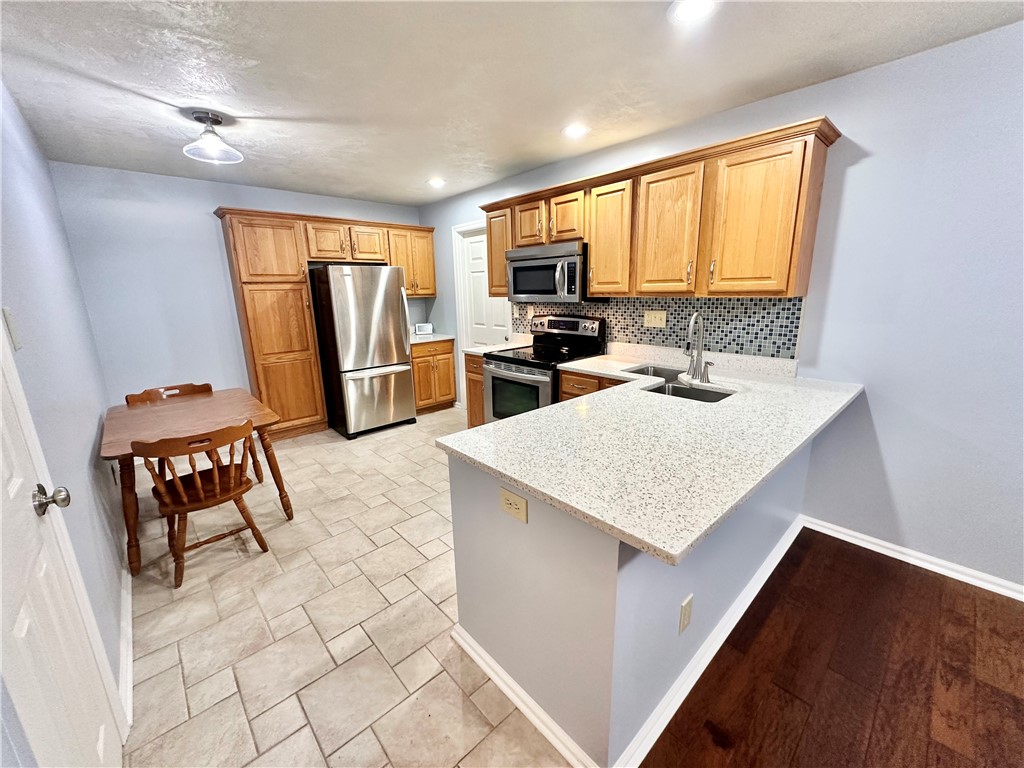 107 Overview Dr