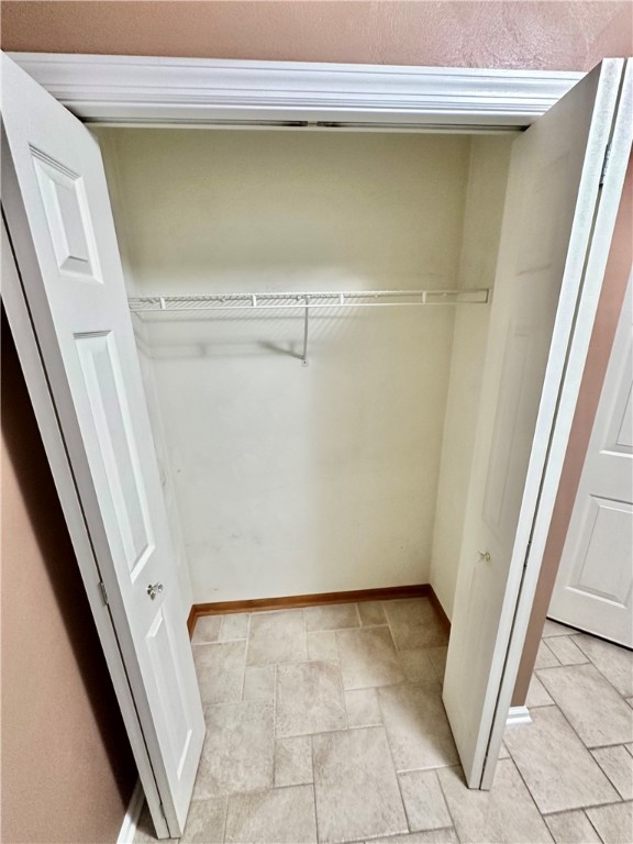 107 Overview Dr