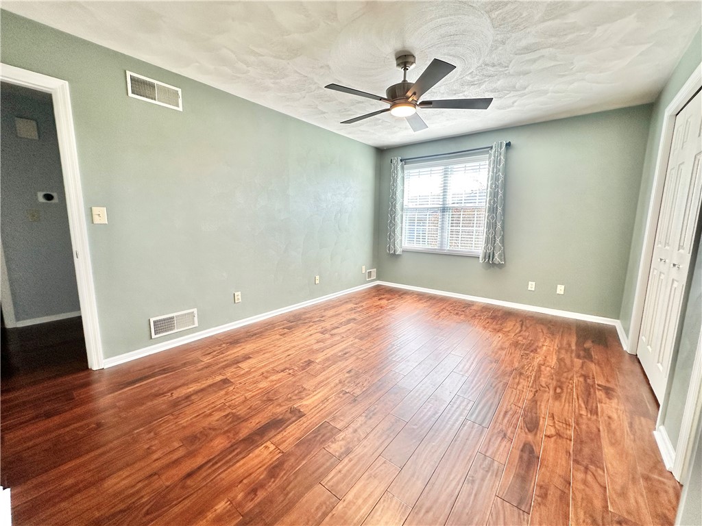 107 Overview Dr