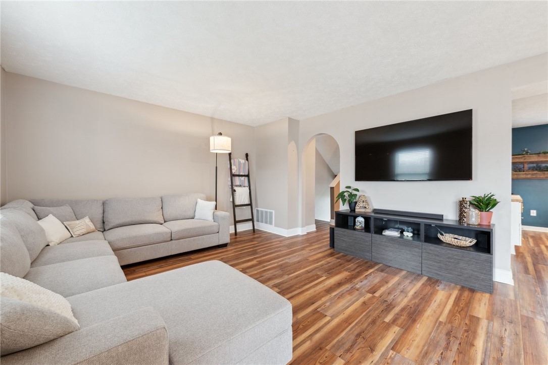 106 Manor View Dr