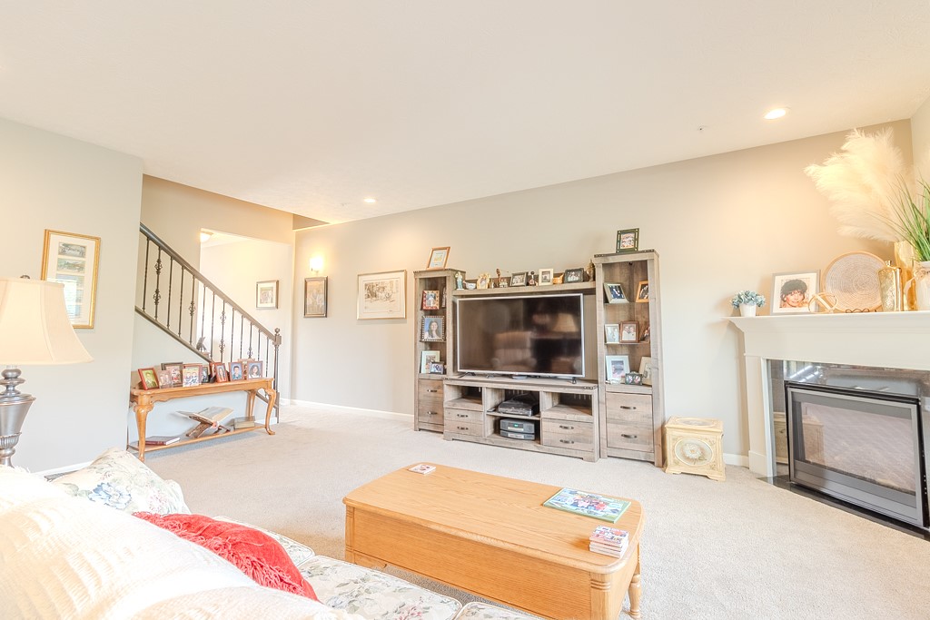6478 Lindsey Ln