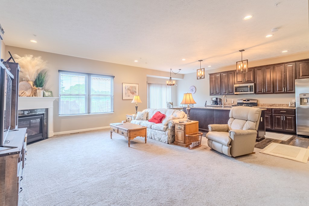 6478 Lindsey Ln
