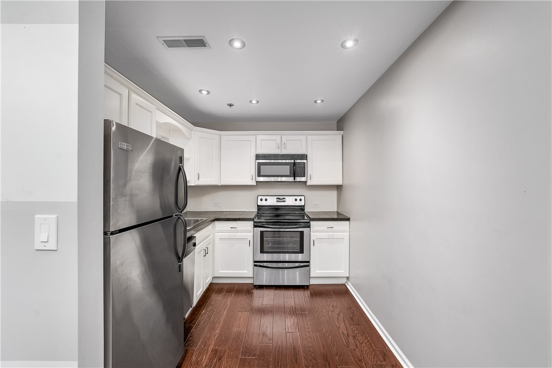 130 S 22nd St 2C