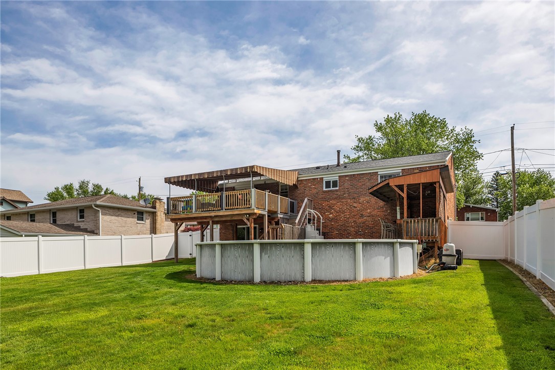 376 Rose Ave
