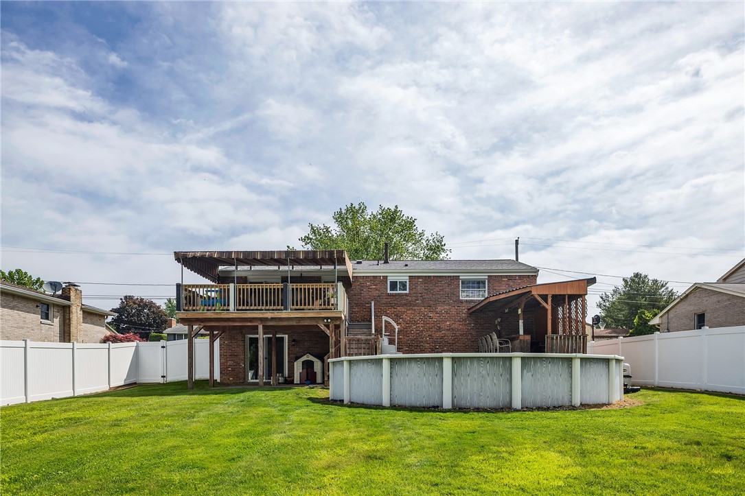 376 Rose Ave