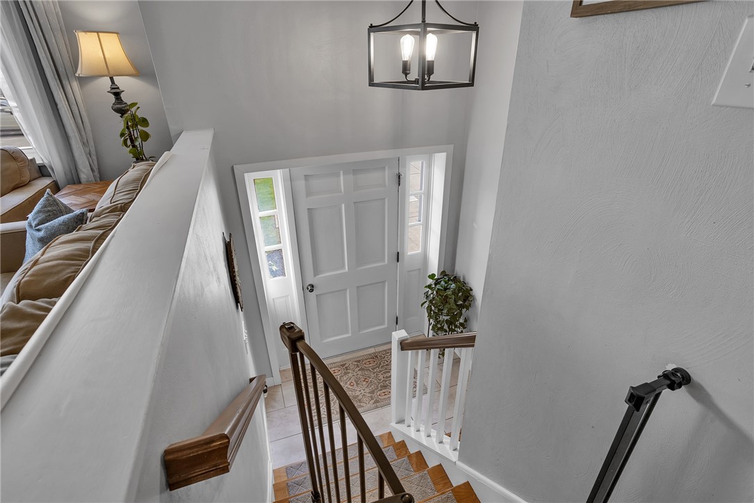 376 Rose Ave