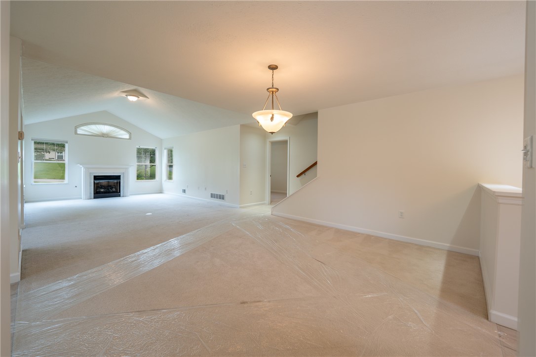 6055 Triple Crown Cir