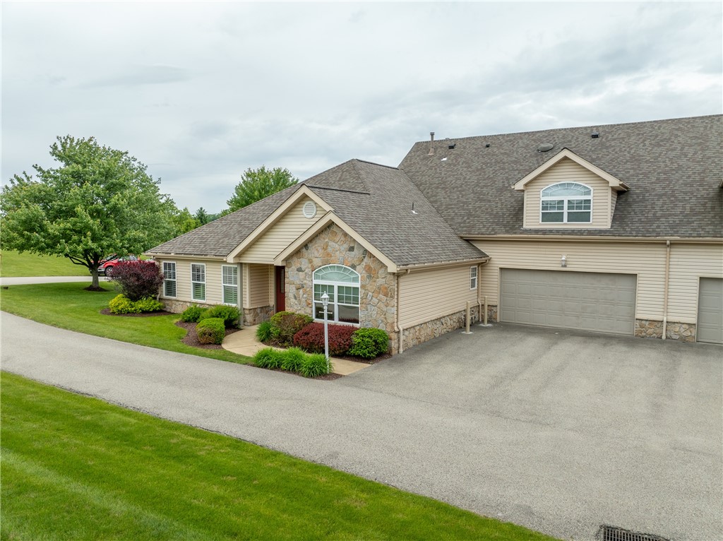 6055 Triple Crown Cir