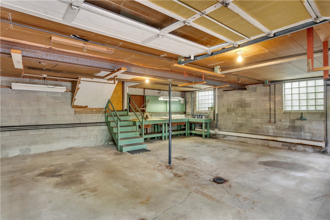 2344 Mount Vernon Avenue