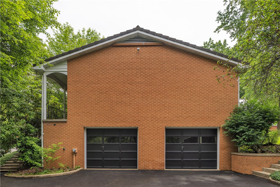 2344 Mount Vernon Avenue
