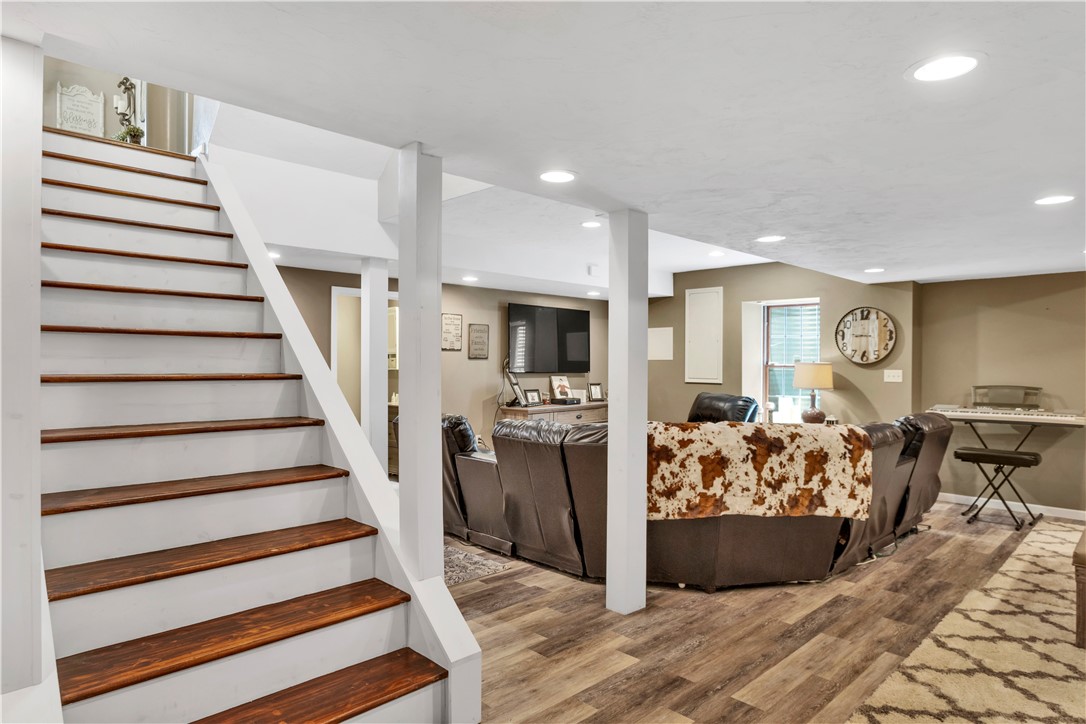 245 Shaw Ct.