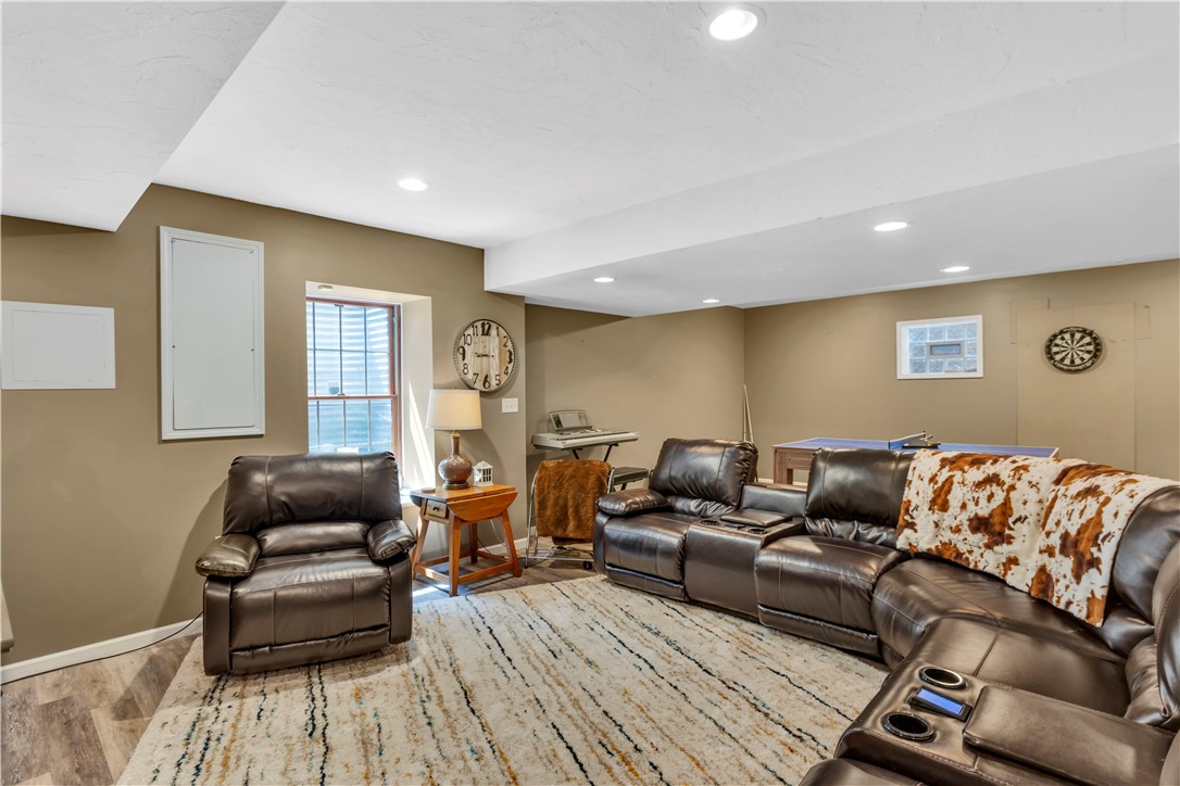 245 Shaw Ct.