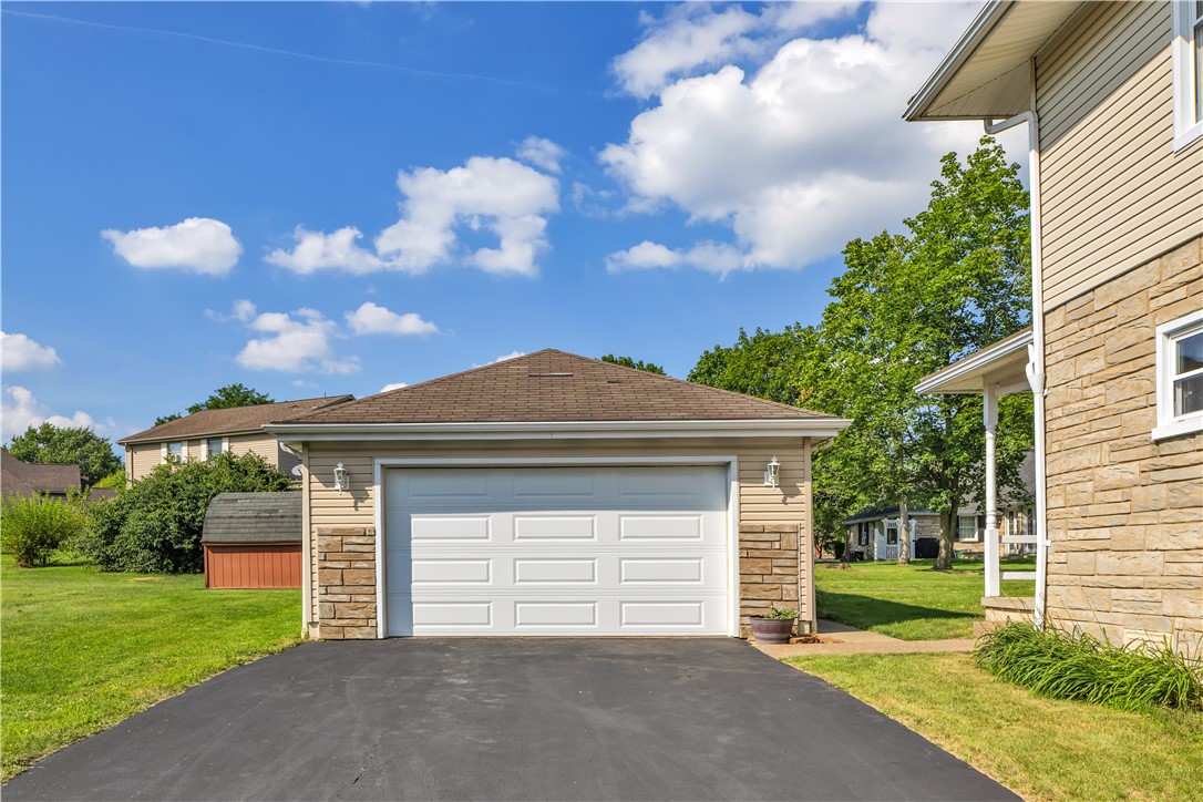 1206 Loucks