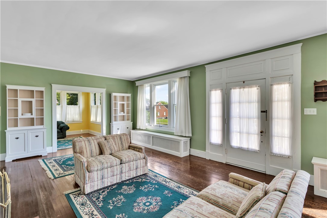 1206 Loucks
