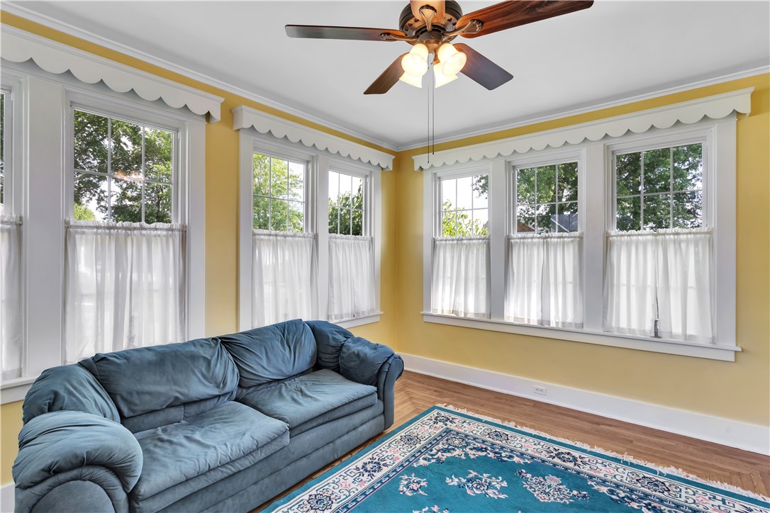 1206 Loucks