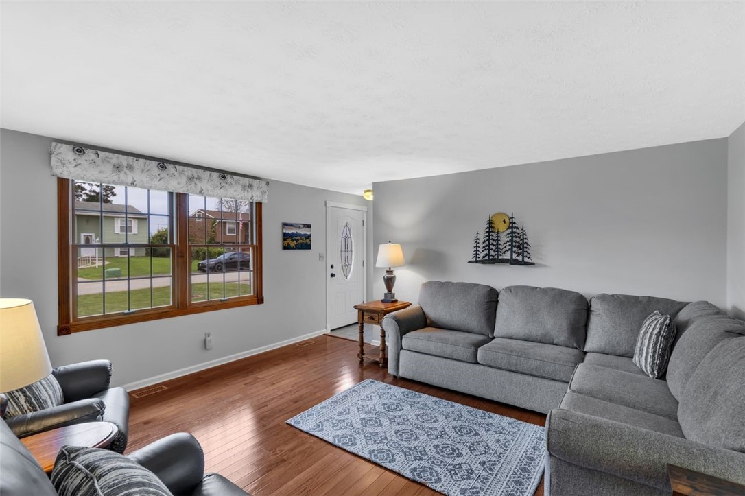 775 Illini Dr