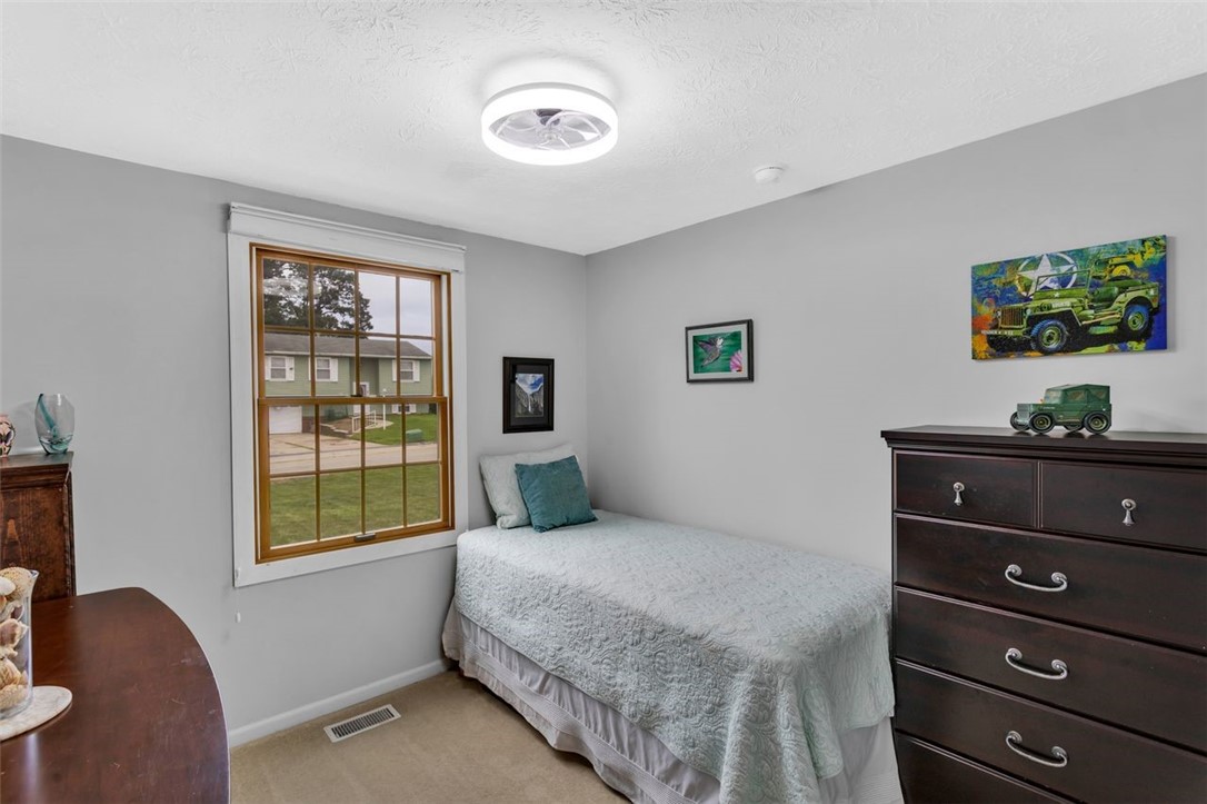 775 Illini Dr