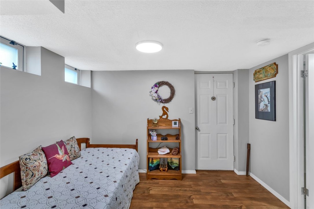 775 Illini Dr