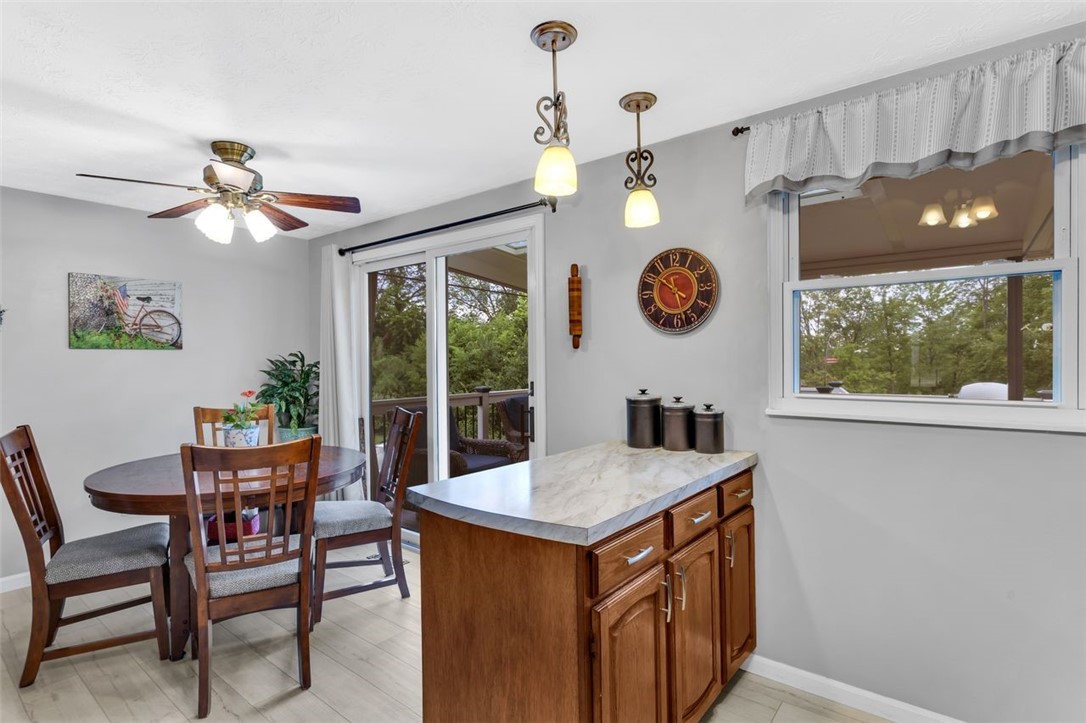 775 Illini Dr