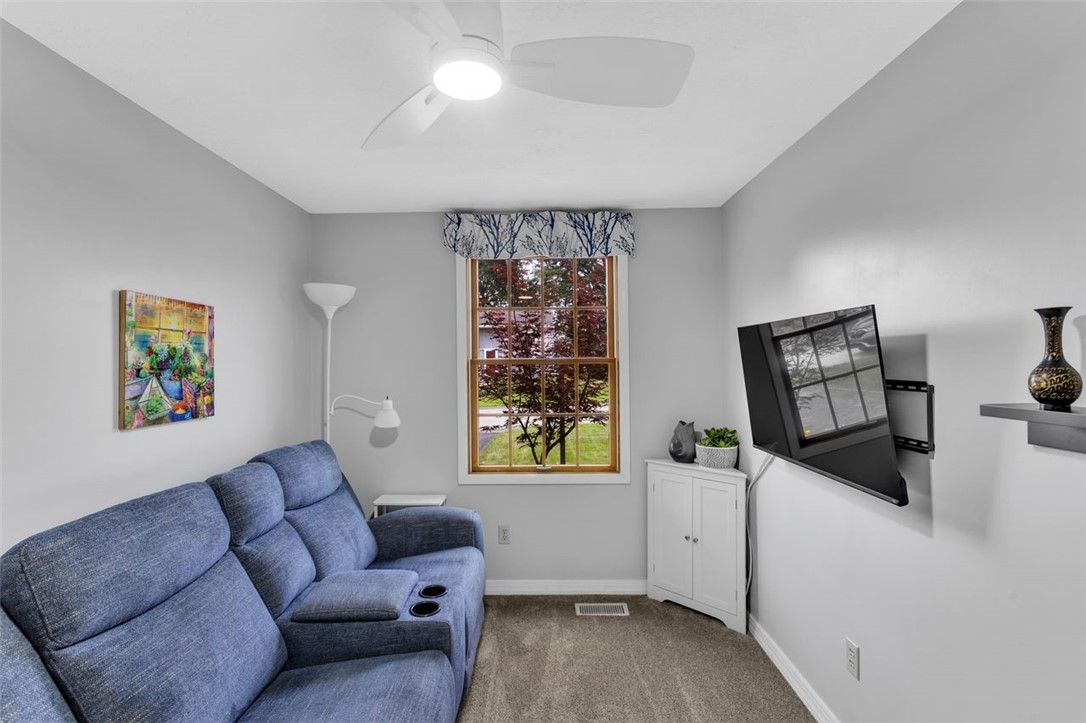 775 Illini Dr